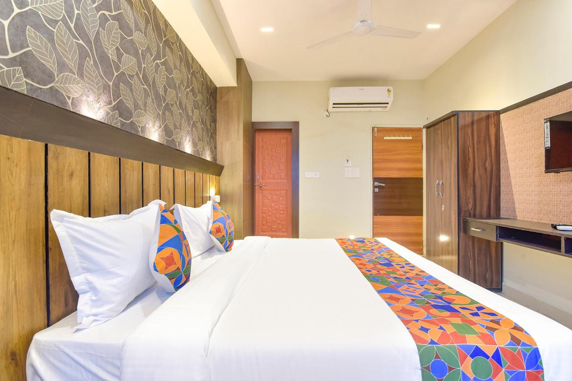 Fabhotel The Max Glory Indore Exteriör bild