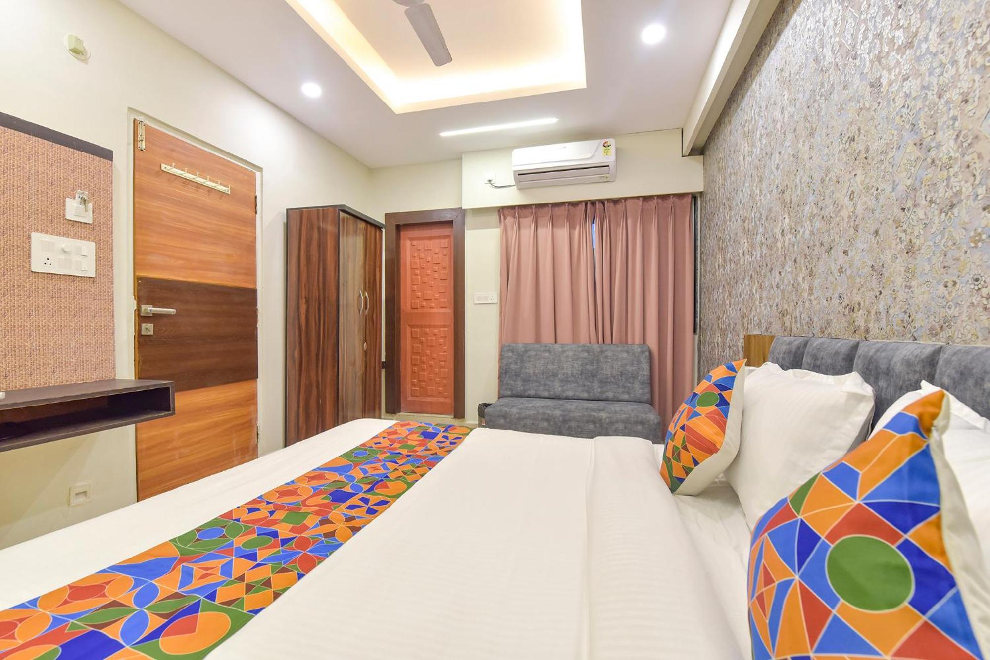 Fabhotel The Max Glory Indore Exteriör bild