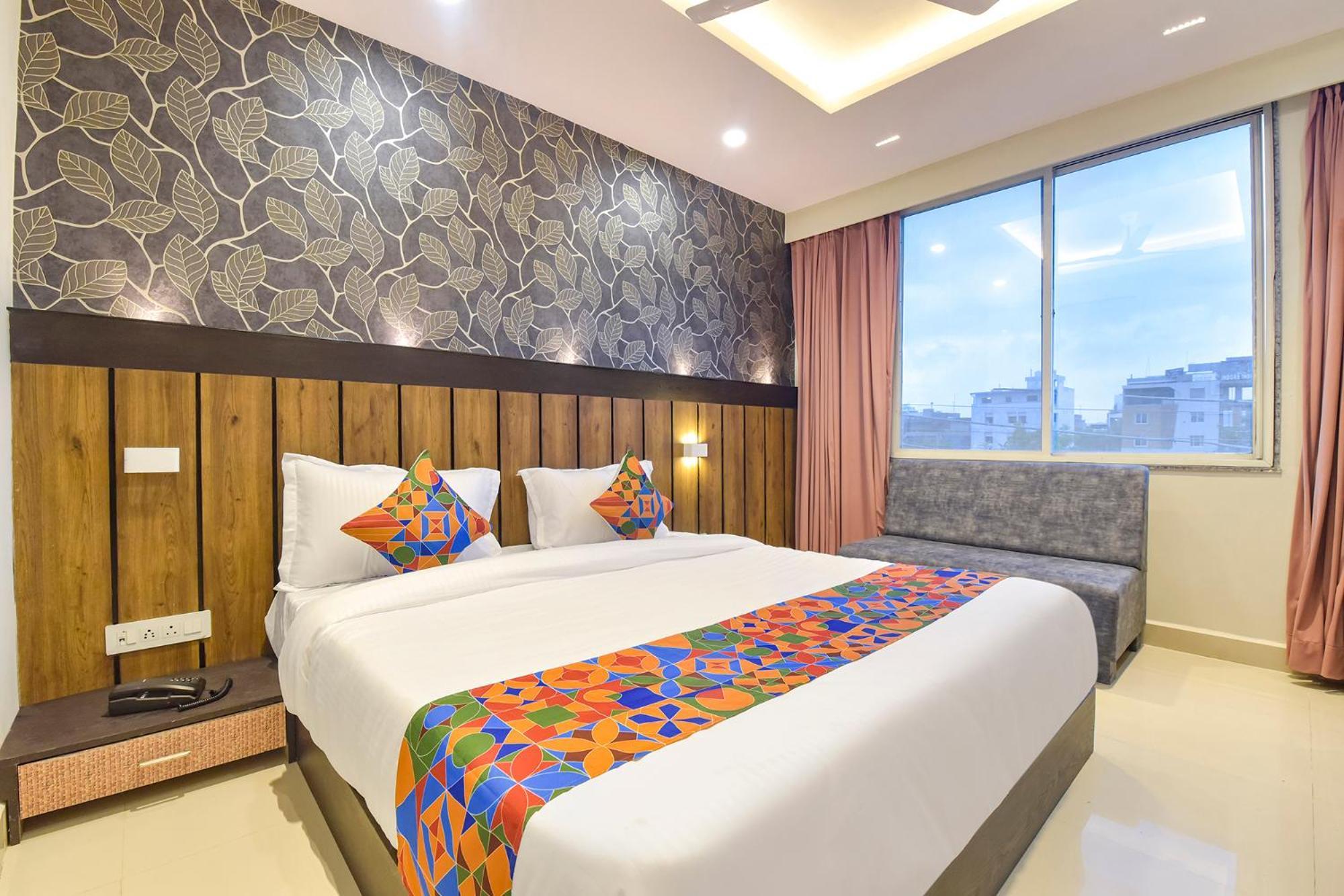 Fabhotel The Max Glory Indore Exteriör bild
