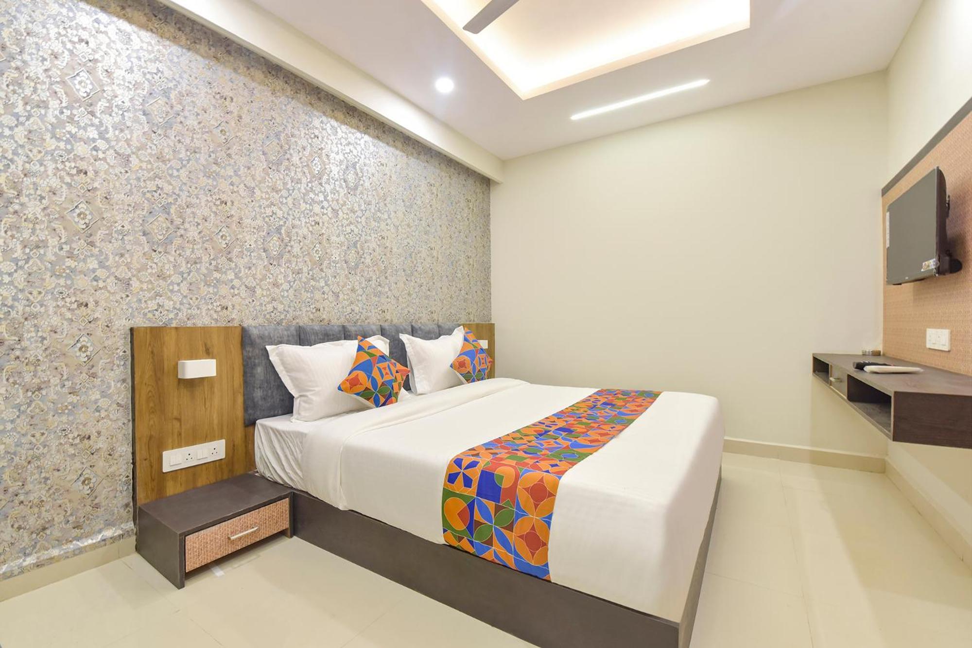 Fabhotel The Max Glory Indore Exteriör bild