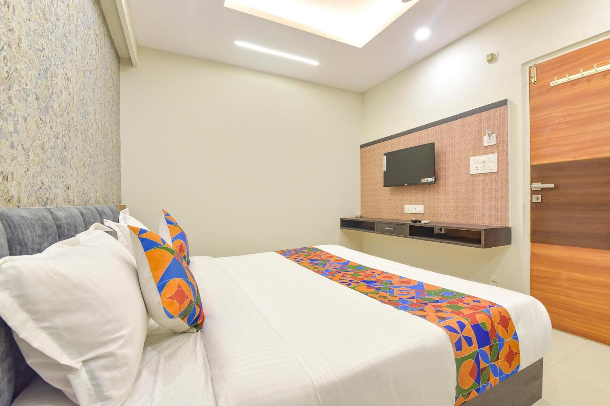 Fabhotel The Max Glory Indore Exteriör bild
